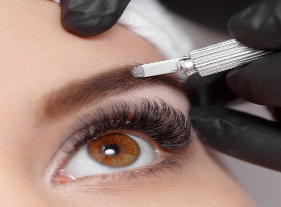 50% DE RÉDUCTION SUR MICROBLADING + RETOUCHE CHEZ TENDANCE S TETIK